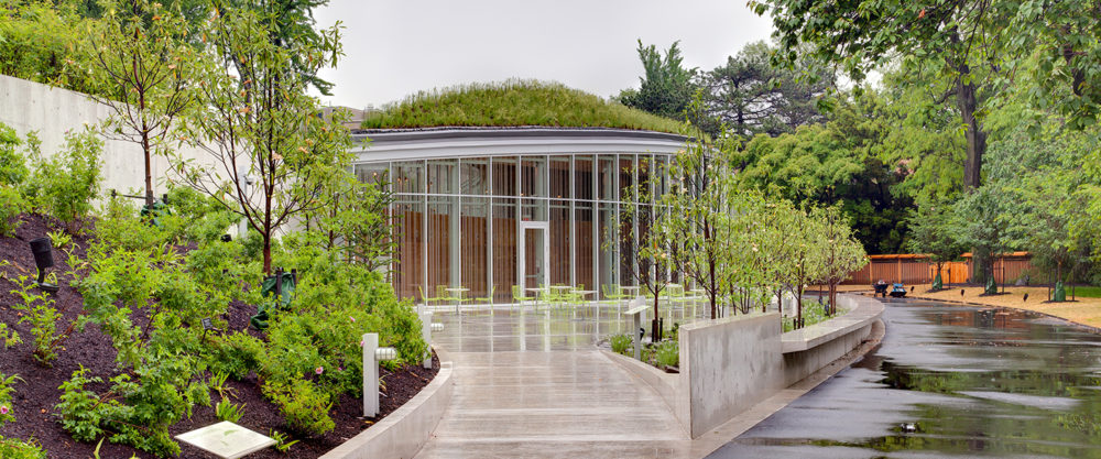 The LiRo Group provided pre-construction, construction, and post-construction management services for the Brooklyn Botanic Garden Visitor Center.